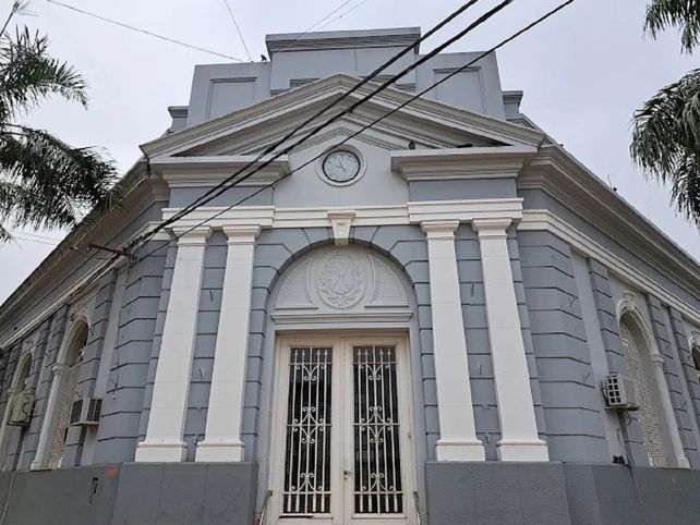 La administración municipal resolvió que la suspensión preventiva del trabajador se mantenga mientras avance la investigación y se determinen las eventuales responsabilidades vinculadas con el hecho.