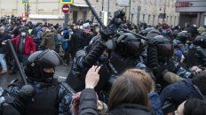 La represión en Moscú. Hubo manfiestaciones de decenas de ciudades de toda Rusia, una señal de alarma para Putin. La represión en Moscú. Hubo manfiestaciones de decenas de ciudades de toda Rusia, una señal de alarma para Putin.