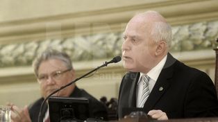 Lifschitz: El 80% de los policías tienen que estar en la calle