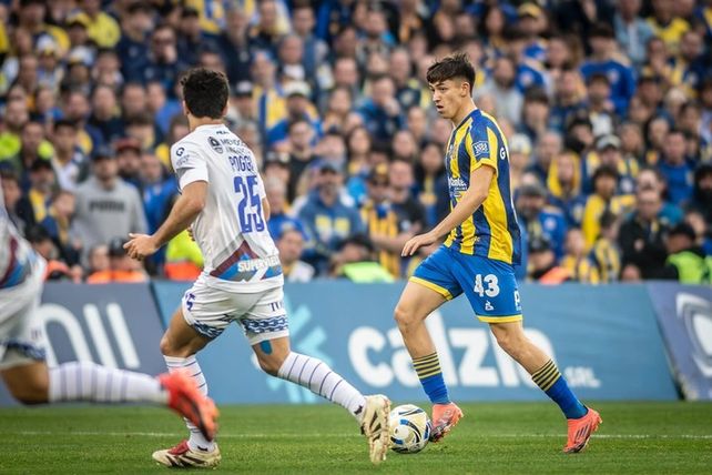 Kevin Gutiérrez, en su debut en Central, frente a Godoy Cruz. El volante ya fue operado.