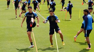 Lo Celso y Lovera, en uno de los entrenamientos de Central en Arroyo Seco.