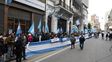 A favor de la ley. El sindicato de Empleados de Comercio se manifestó en su sede con banderas argentinas.