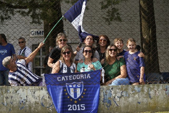 Las madres de la categoría 2015 del Albiazul
