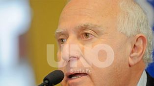 La provincia garantiza el pago del aguinaldo en municipios y comunas con dificultades