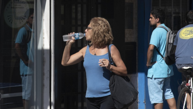 El calor no dará tregua este semana en las calles de la ciudad.