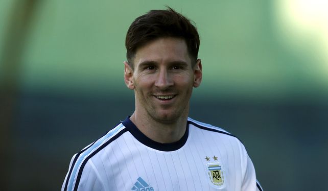 El astro futbolístico rosarino en otro gesto solidario. (Reuters)