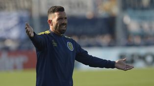 Tevez deberá enderezar el rumbo de este Central que viene de quedar elminado de la Copa Argentina.