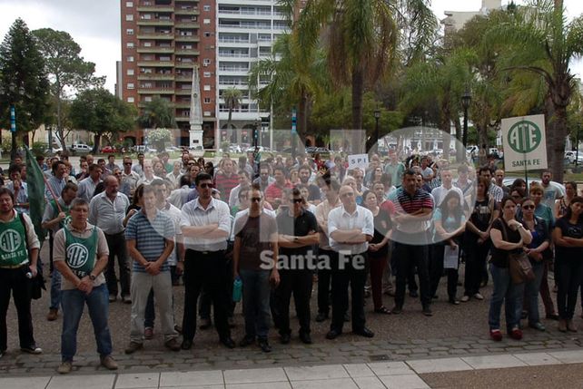 Se movilizan trabajadores del Servicio Provincial de Informática