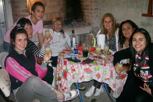 Festejá con el UNO el día del AMIGO