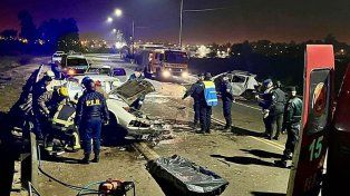 El accidente en Concordia dejó un muerto y varias personas heridas.