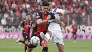 Newells y el desafío de volver a hacer foco en la pelota en un fútbol cada vez más roto