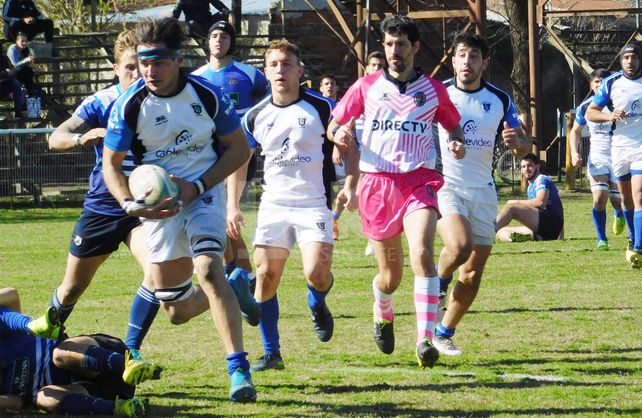 Universitario festejó en Las Delicias