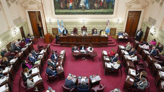 El Bloque de Diputados de Unidos para cambiar Santa Fe repudió los actos de “vandalismo” ocurridos en la legislatura.