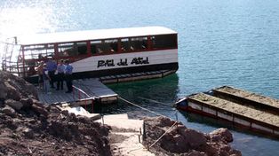 Nueve estudiantes rosarinos heridos tras darse vuelta un catamarán en San Rafael