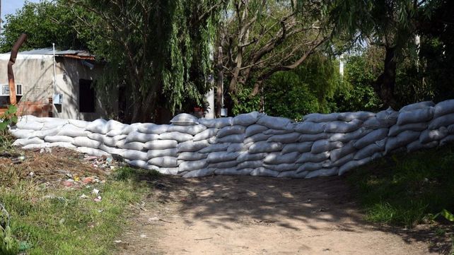 Colastiné Sur: refuerzan una defensa de 60 metros y profundizan las tareas de limpieza ante posibles crecidas