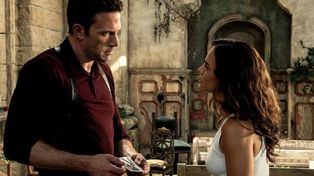 Ben Affleck y Alice Braga interpretan a un policía y a una mujer con poderes mentales.