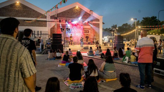 Arte Joven tuvo su primera fecha del año en el Centro Cultural Juan L. Ortiz