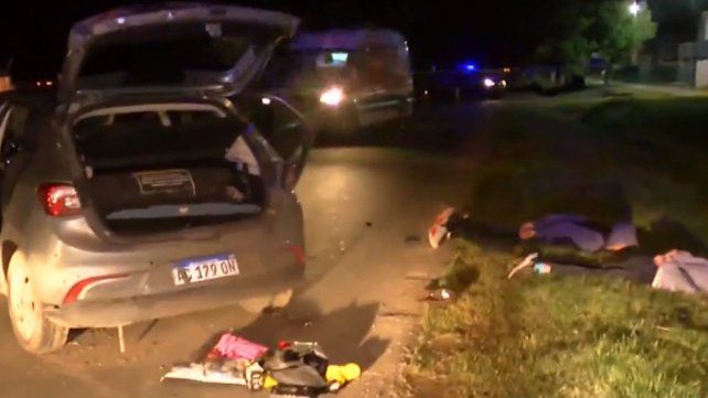 Persecución, tiroteo y choque en Funes: detuvieron a tres ladrones de autos