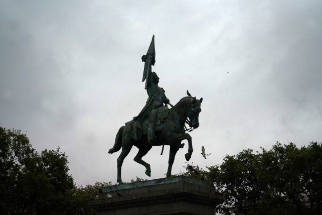 El tiempo en Rosario: un jueves con bastantes nubes y 26º de máxima