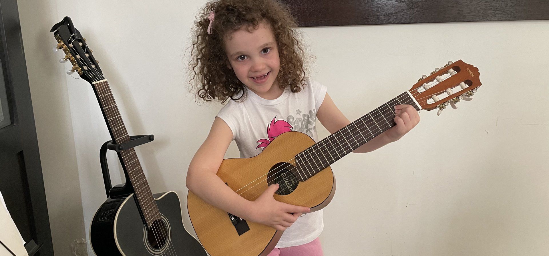 La historia de la niña santafesina que compuso una canción a los humedales con apoyo de León Gieco
