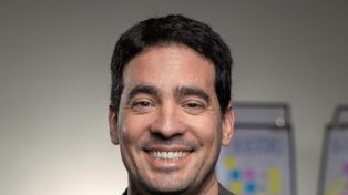 El gobierno de Javier Milei reorganiza su estructura de comunicación: entra Adrián Ravier