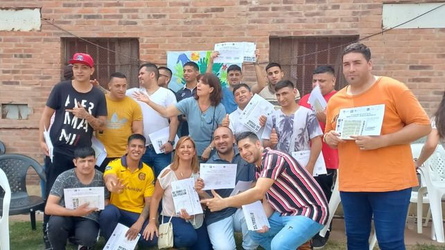 En el acto de cierre de los talleres de la asociación civil Alfabetización Santa Fe