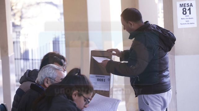 Finalizaron los comicios con total normalidad y alto porcentaje de votantes