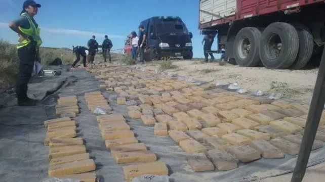 La marihuana incautada en Río Negro y que era transportada por personas allegadas a Alvarado.&nbsp;