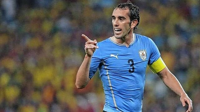 Diego Godín se acerca a Vélez para la Libertadores y la LPF.