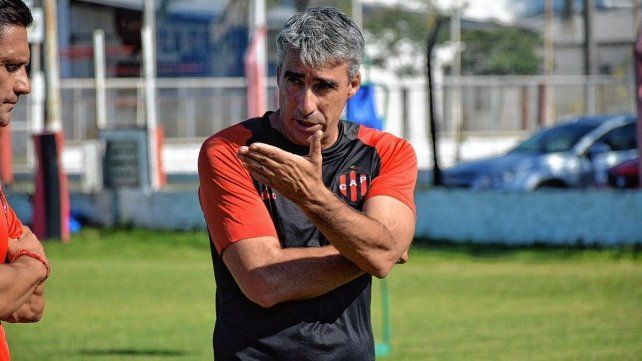 Gabriel Gómez no confirmó la formación que debutará como local en la temporada 2025.&nbsp;