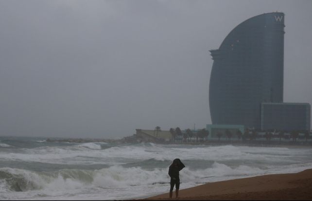 Algo huele mal en Barcelona... y nadie sabe qué provoca la pestilencia