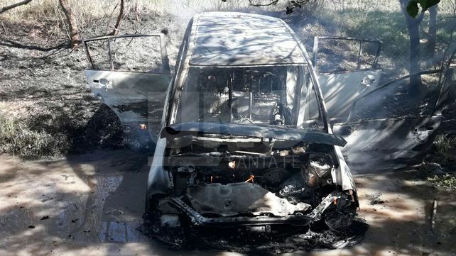 Hallan quemado en Santa Fe el auto del farmacéutico robado y privado de su libertad en Candioti