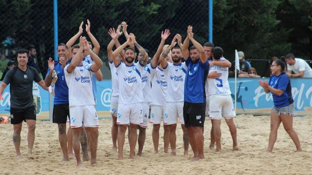 El festejo de los jugadores de Argentino