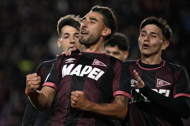 Lanús ganó de local.
