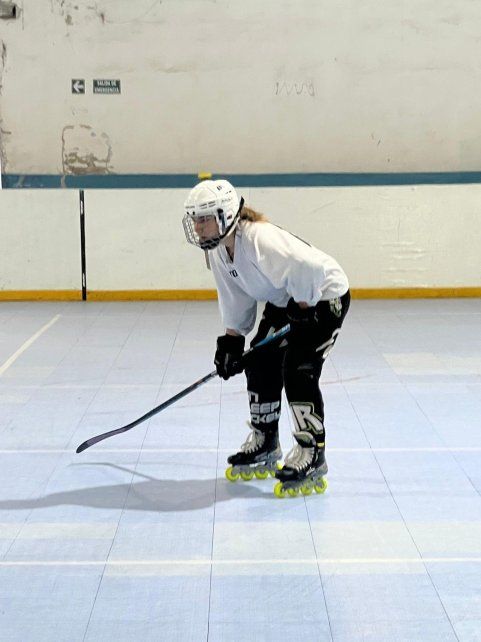 Giuliana Plano empieza a hacerse un nombre en el seleccionado juvenil de hockey inline.