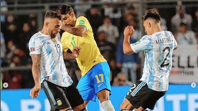 El gualeyo Lisandro Martínez celebró la clasificación&nbsp;