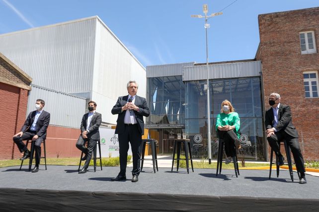 DEFENSA. El presidente este martes al hablar de la vacuna.
