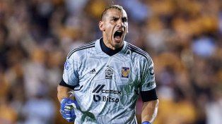 El Patón Guzmán fue campeón en Newells.
