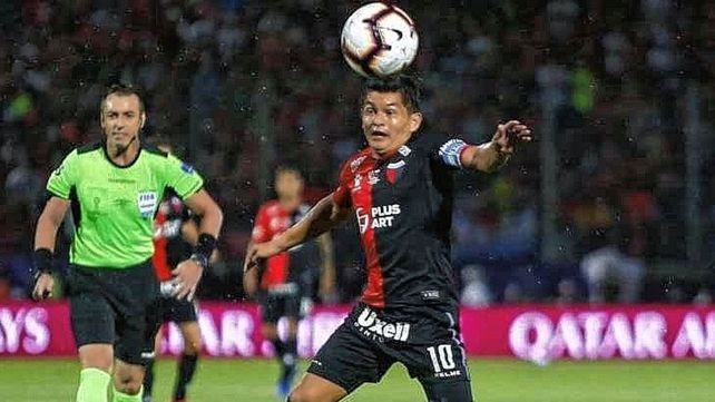 Gimnasia La Plata aguarda el resultado de Colón para venir a la carga por Pulga Rodríguez.&nbsp;