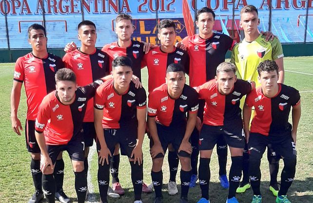 La Reserva de Colón se despidió con otra goleada a favor