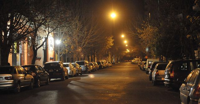 Pionera. La zona de Pichincha fue la primera en la que se autorizó el estacionamiento sobre ambas manos para dar fluidez al corredor gastronómico.