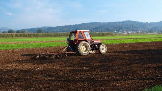 Tragedia en una localidad santafesina: murió un nene de tres años aplastado por un tractor