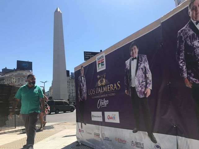 Así se preparaba el Obelisco para recibir a los Palmeras y a la Filarmónica de Santa Fe