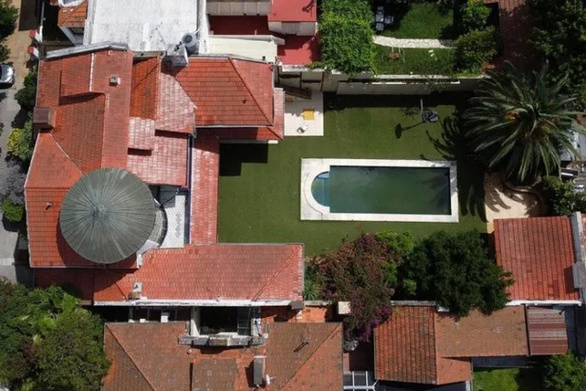Se vendió la casa que Diego Maradona les había comprado a sus padres