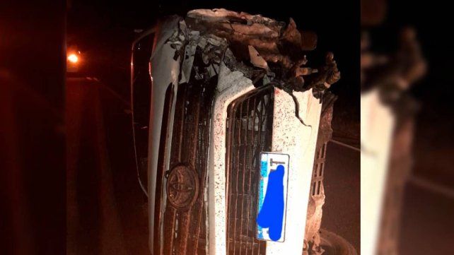 Dos personas murieron la madrugada de este miércoles en un choque frontal entre una camioneta y un auto en la Ruta 18