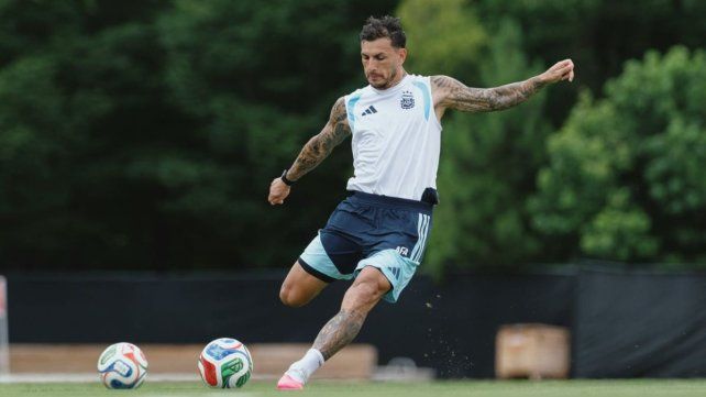 Leandro Paredes ingresaría en el 11 inicial de la Selección Argentina