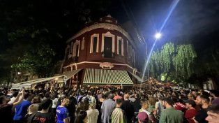Noche agitada y Marea humana
