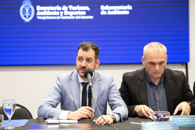 Políticas ambientales con construcción colectiva Políticas ambientales con construcción colectiva