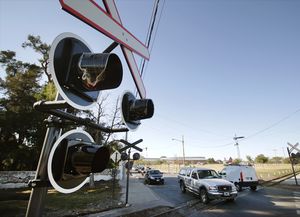 El Tren Urbano contará con un sistema de señalización en cada cruce de calle