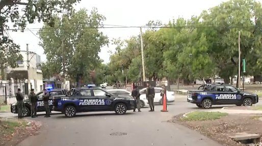 Colgaron una bandera con amenazas en una escuela que fue baleada tres años atrás
